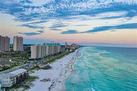 St. Louis, MO to Destin, FL flights from $236 (€203) .
